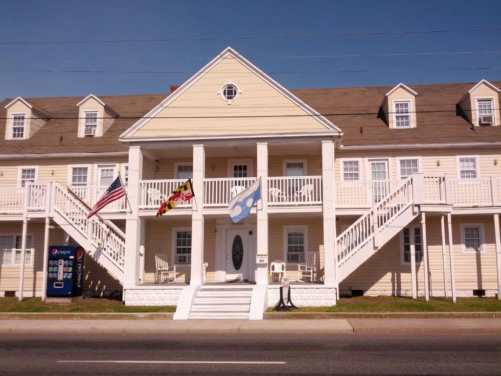 Ocean Lodge Hotel & Apartments Main image 1